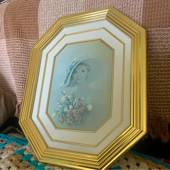 Vintage fancy lady with flower hat print in gold tone frame - Picture 1 of 5